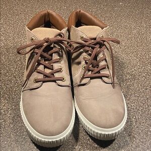 Timberlands Men's Brown High-Top Sneakers